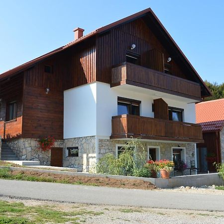 Sixteen Lakes Guest House Jezerce Exterior foto