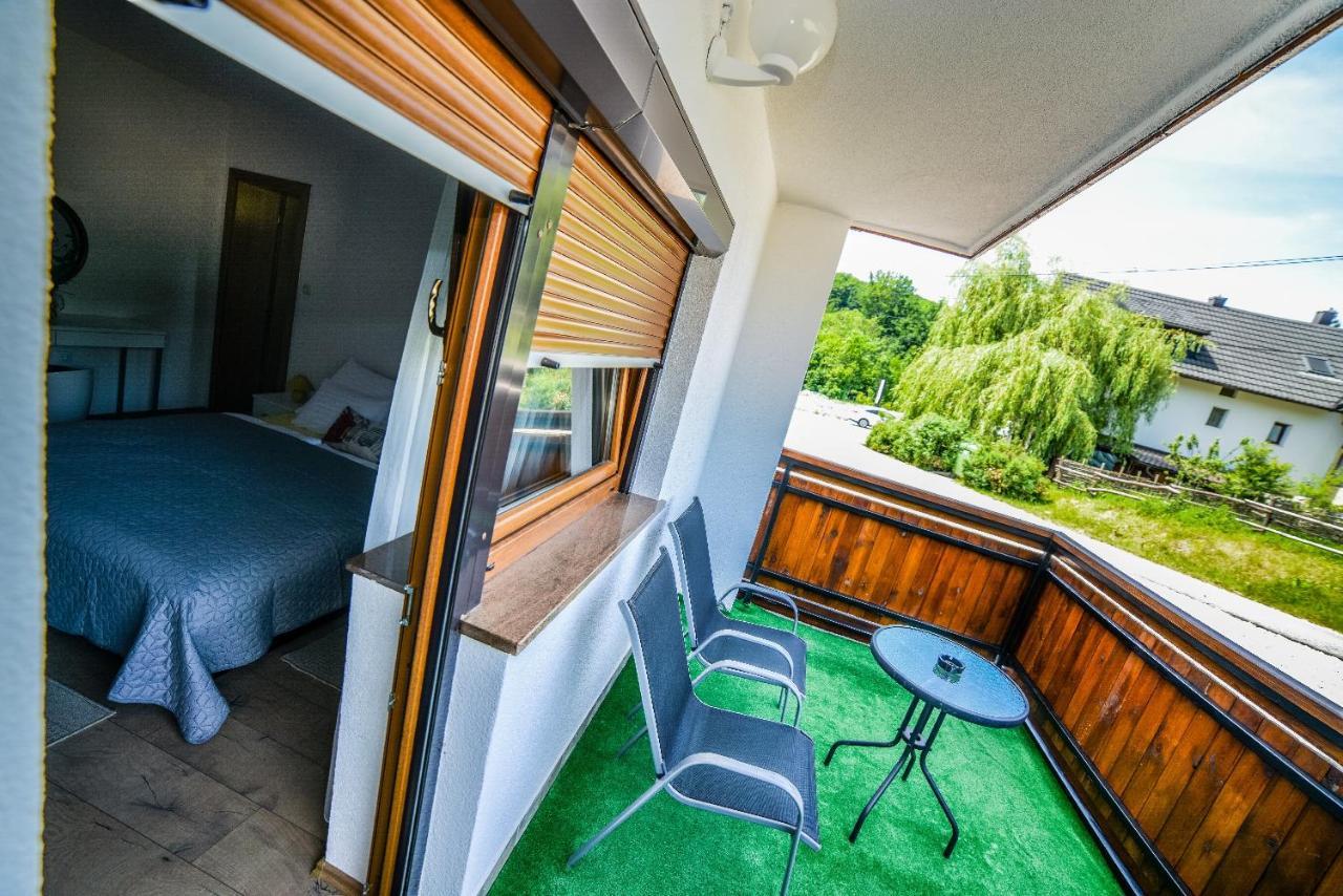 Sixteen Lakes Guest House Jezerce Exterior foto
